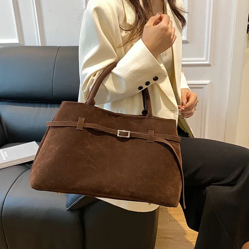 Women Bags Designer Sale - Tas Wanita Desain Dekoratif Gesper Bahan
