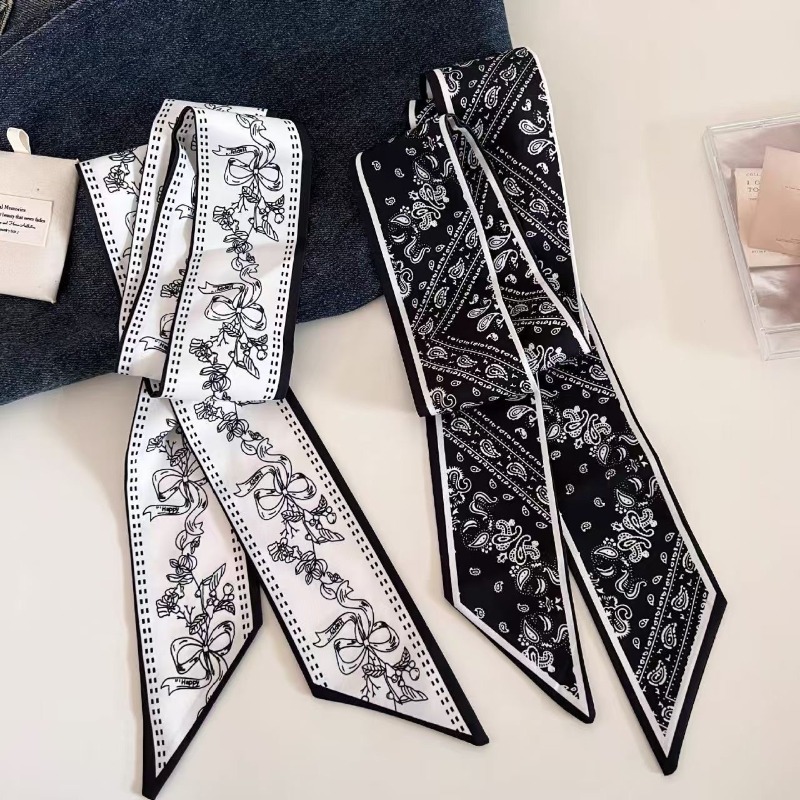 Women Bags White - Syal Panjang Paisley Dua Sisi Hitam