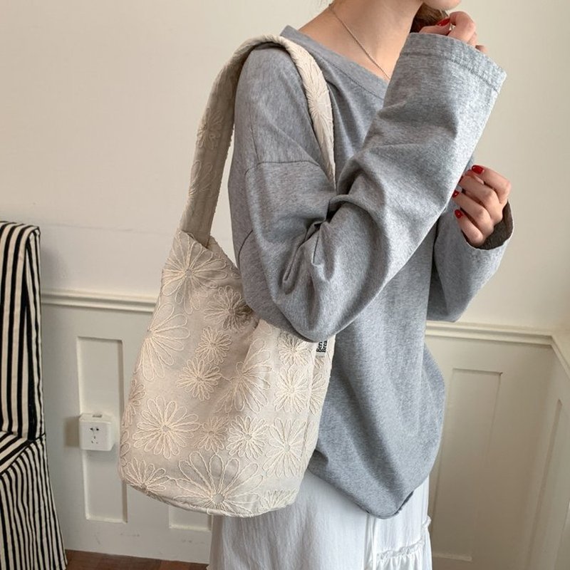 Tas Selempang Kanvas Wanita Mo - Hobo Bag Slouchy ulasan dan harga